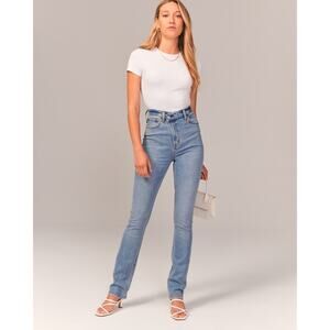 NWT Abercrombie & Fitch Curve Love The 90s Slim Straight Jeans 27/4 Short